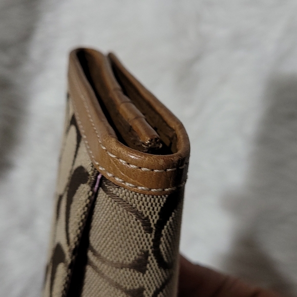 Coach Long bifold Wallet In Signature Canvas - Picture 5 of 16